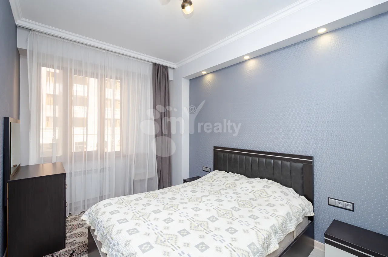 3 bedroom apartment for rent خیابان آدونس, عربگیر ایروان, 161485