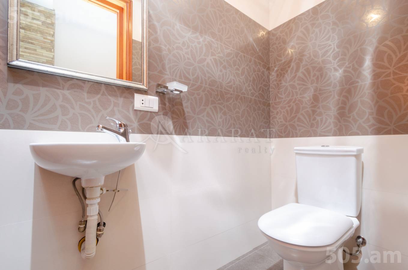 3 bedroom apartment for sale Pushkin St, Center Yerevan, 138088