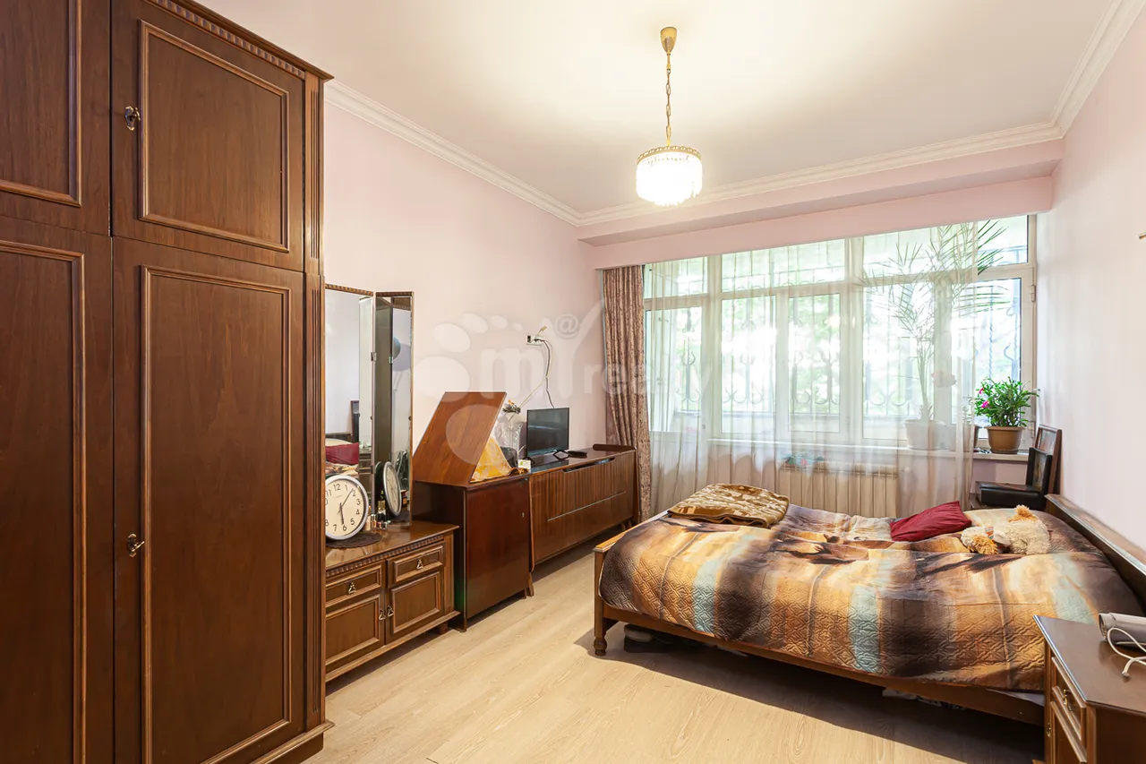 3 bedroom apartment for sale Tsovakal Isakov Ave, Center Yerevan, 160401