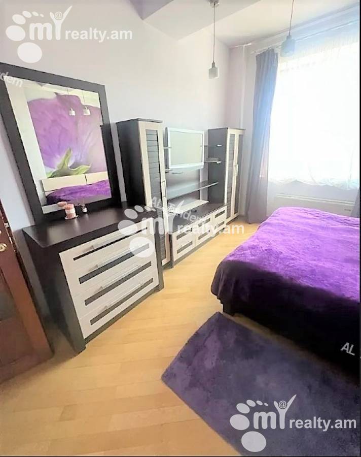 3 bedroom apartment for sale Abovyan St, Center Yerevan, 140584