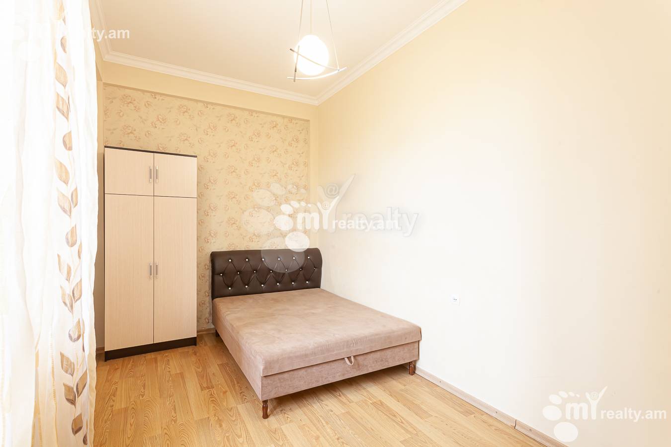 3 bedroom apartment for rent Ler. Kamsar St, Center Yerevan, 147639