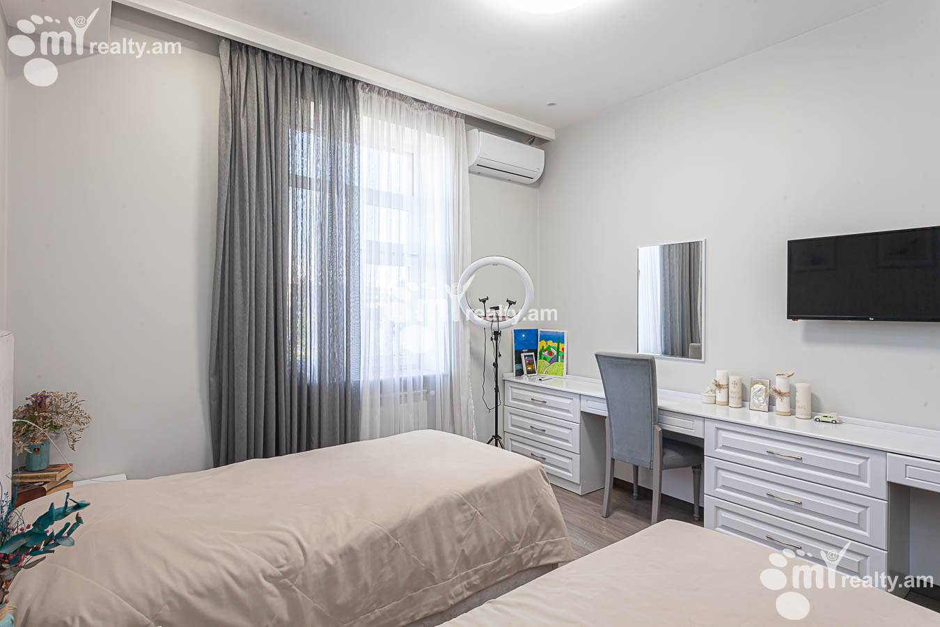 6 bedroom apartment for sale rue d'A.Manukyan, Center Yerevan, 153280