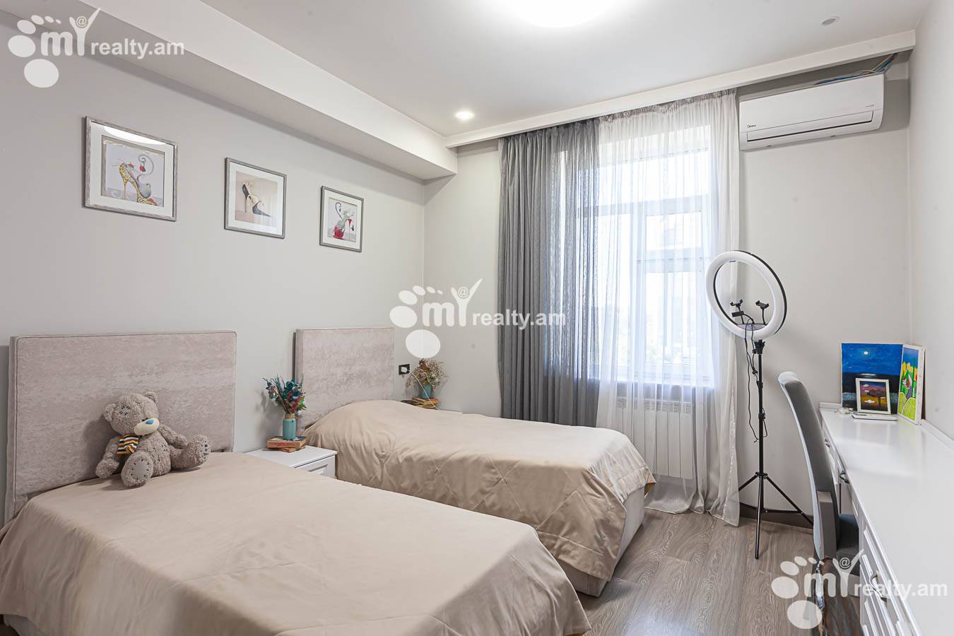 6 bedroom apartment for sale rue d'A.Manukyan, Center Yerevan, 153280