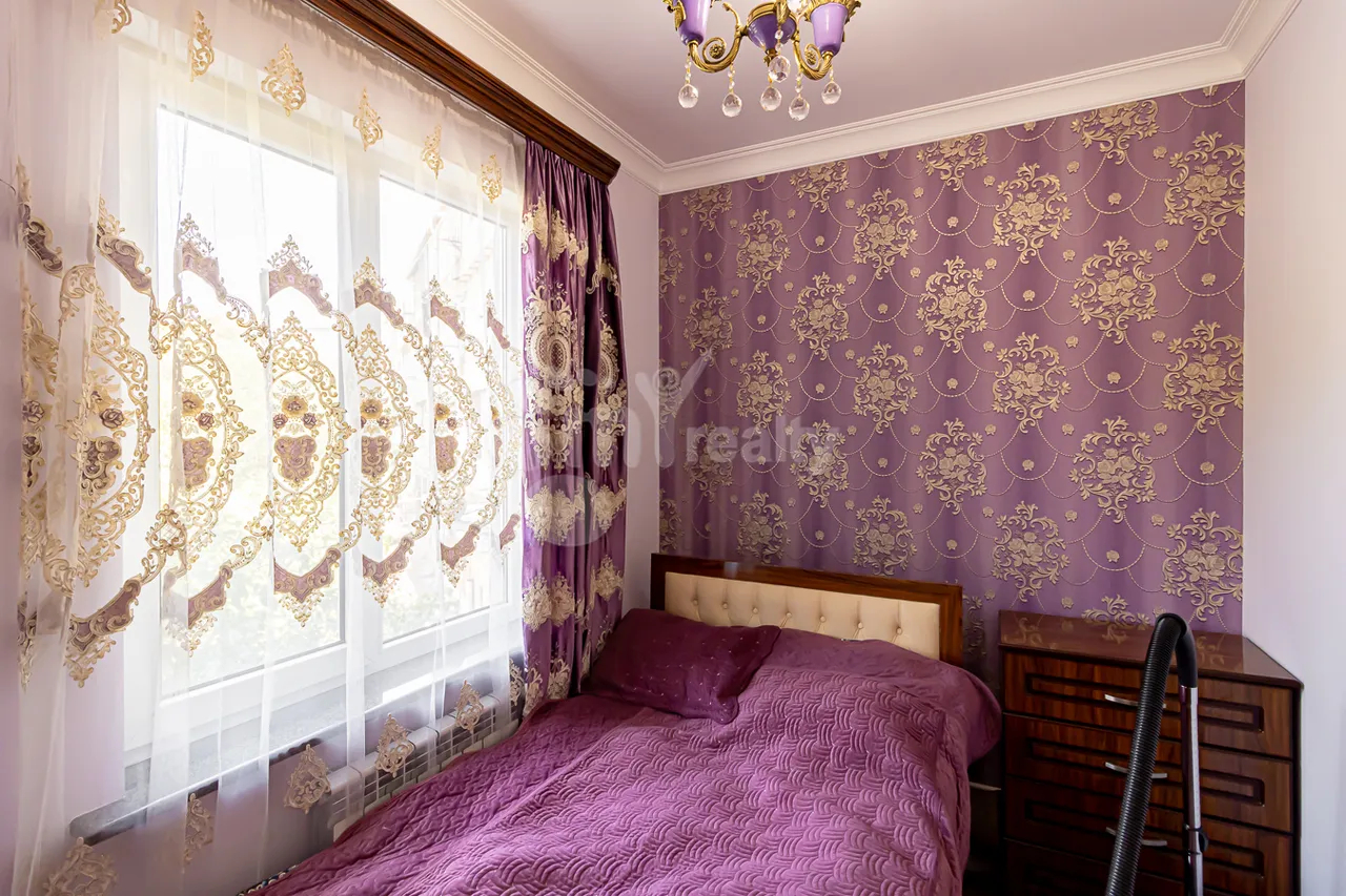 3 bedroom apartment for rent Agatangeghos St, Center Yerevan, 161490