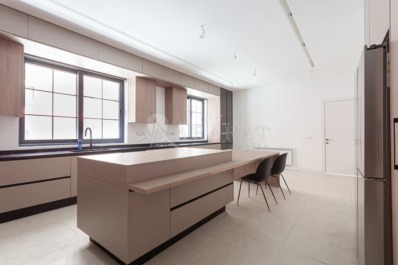 House for rent Antarayin St, Center Yerevan, 158350