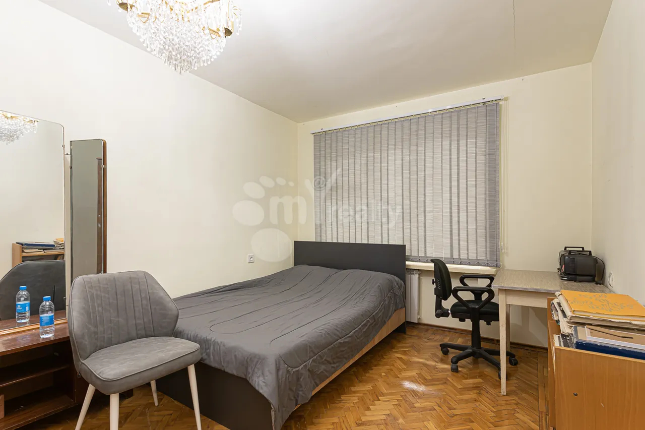 3 bedroom apartment for sale Mashtots Ave, Center Yerevan, 157756