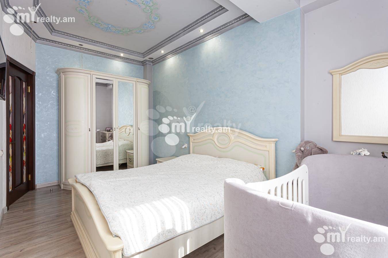 Купить 3 комнатную квартиру Сасна Црер ул., Давташен Ереван, 155084