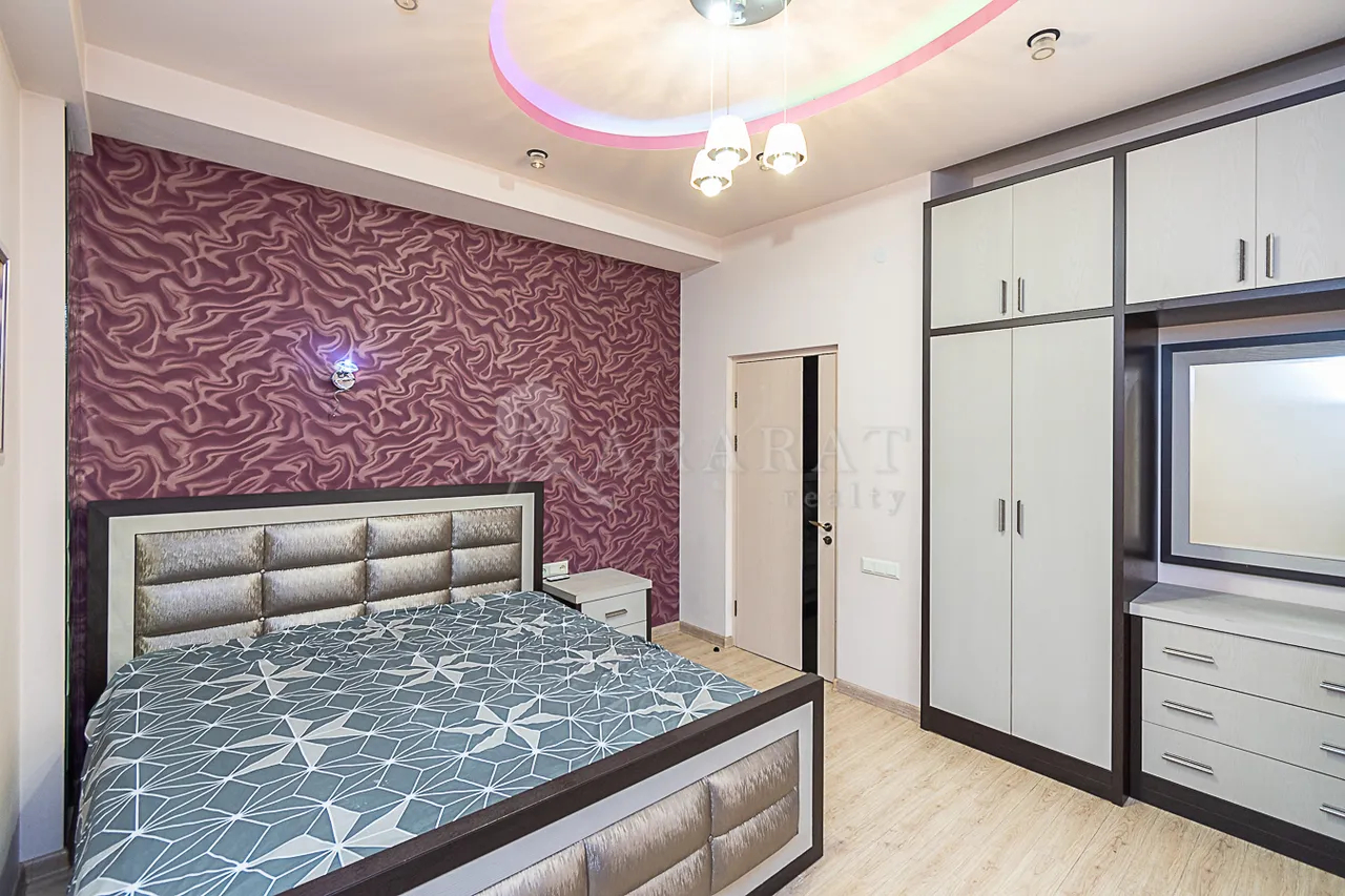 3 bedroom apartment for sale Sevak St, Qanaqer- Sejtun Yerevan, 161976