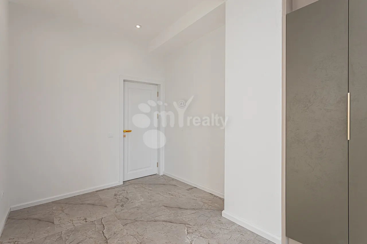 3 bedroom apartment for rent خیابان کومیتاس, عربگیر ایروان, 157287