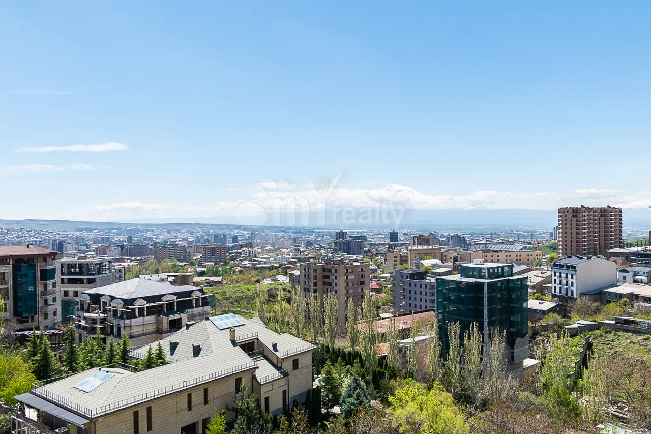 Купить 2 комнатную квартиру Ахбюр Сероб ул, Арабкир Ереван, 160257