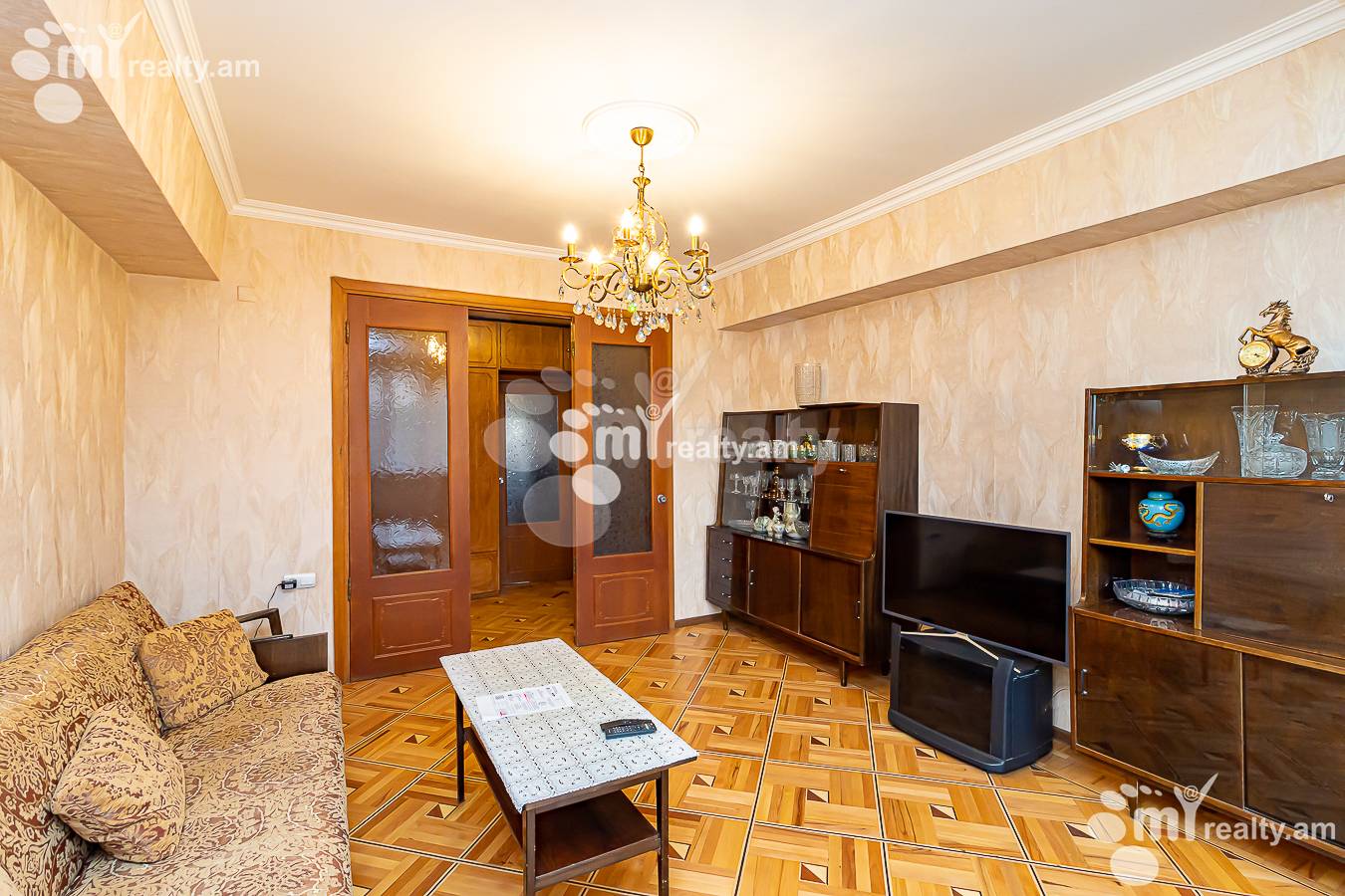 Купить 3 комнатную квартиру Каджазнуни ул, Центр Ереван, 147305