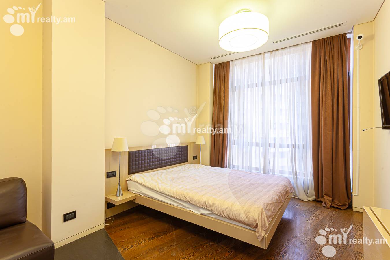 4 bedroom apartment for sale Northern(Hyusisayin)  Ave, Center Yerevan, 154634