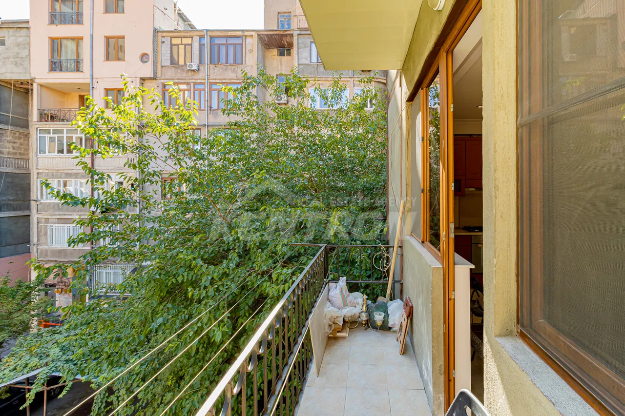 3 bedroom apartment for sale Saryan St, Center Yerevan, 157562
