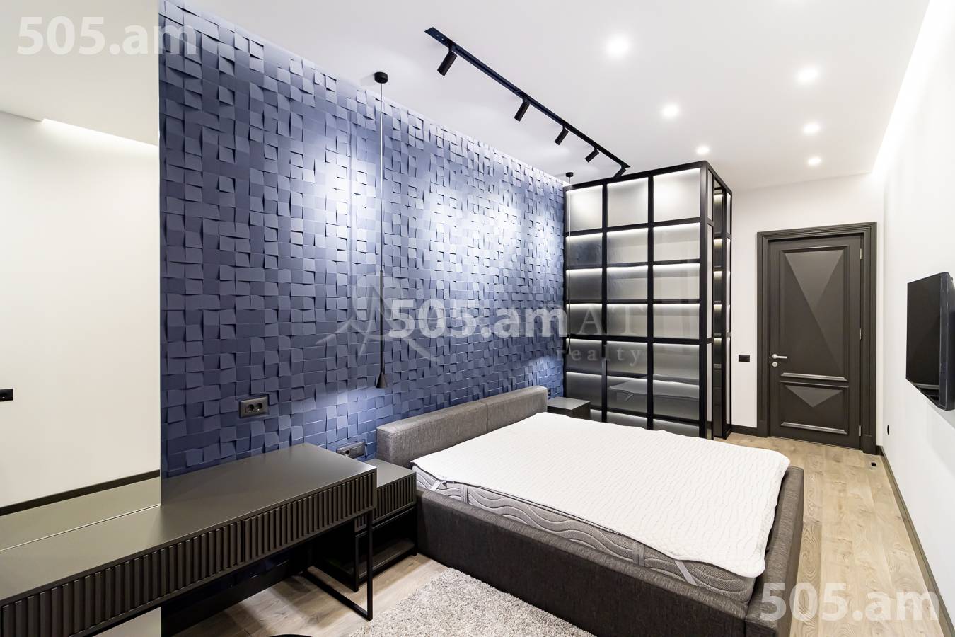 3 bedroom apartment for sale خیابان آزاتوتیان, عربگیر ایروان, 153981