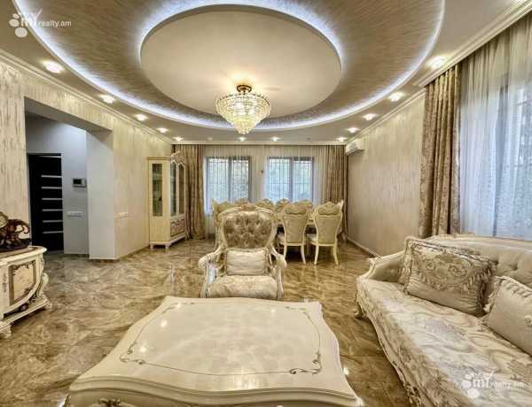 arandznatun-vacharq-Yerevan-Avan