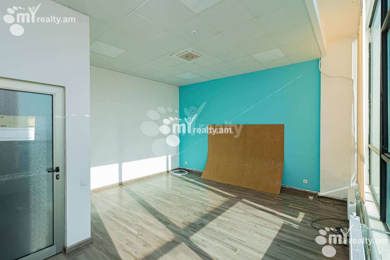 Commercial for rent خیابان هاکوبیان, عربگیر ایروان, 139905