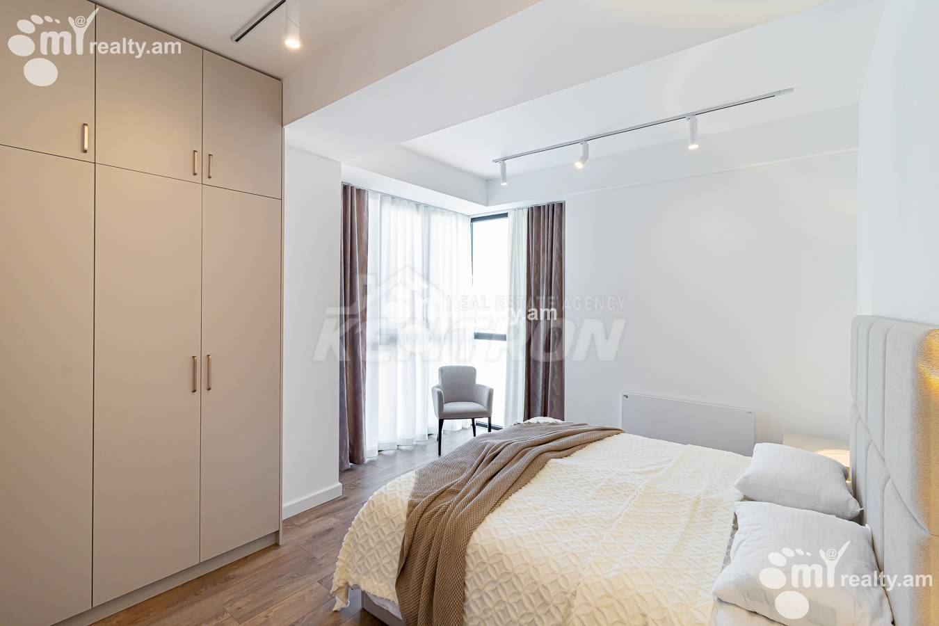 4 bedroom apartment for sale خیابان زاراف آقبیور, آوان ایروان, 154901