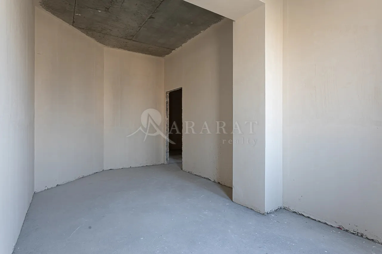 4 սենյականոց բնակարան  Գրիբոեդովի փող, Արաբկիր Երևան, 157646