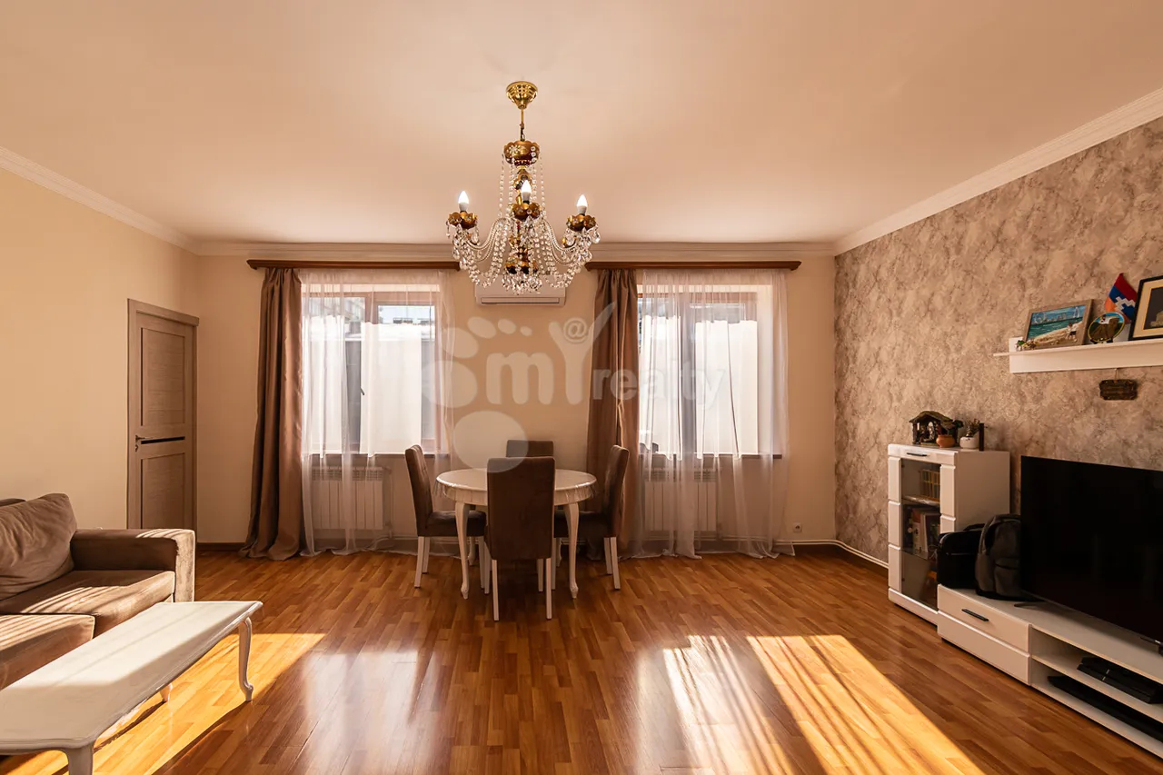 3 bedroom apartment for sale Hr.Kochar St, Arabkir Yerevan, 159110
