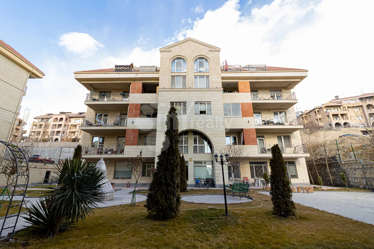 3 bedroom apartment for rent خیابان آنتارایین, مرکز شهر ایروان, 158847