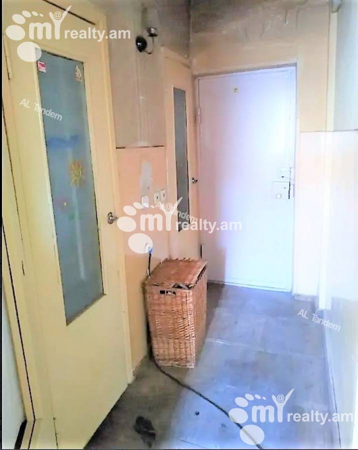 1 սենյականոց բնակարան  Խորենացու փող, Կենտրոն Երևան, 125215