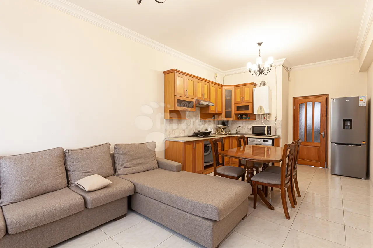 2 bedroom apartment for sale خیابان آرگیشتی, مرکز شهر ایروان, 161835