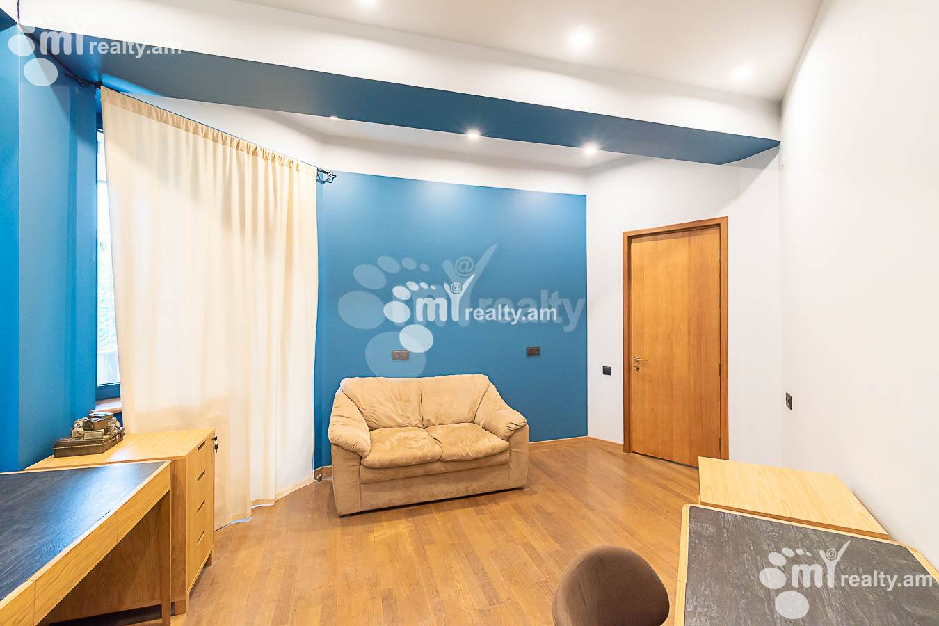 4 bedroom apartment for rent Antarayin, G. Gasparyan Straße, Center Yerevan, 152990