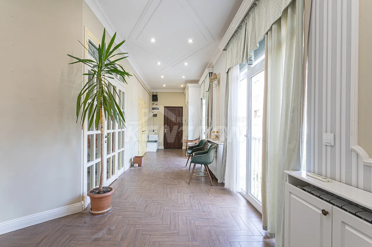 4 bedroom apartment for rent Pushkin St, Center Yerevan, 158793