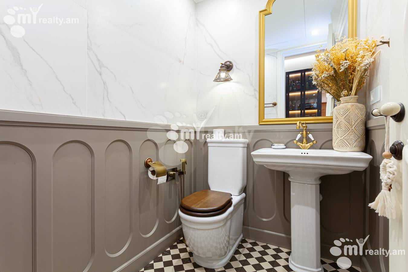 5 bedroom apartment for sale Buzand St, Center Yerevan, 154378