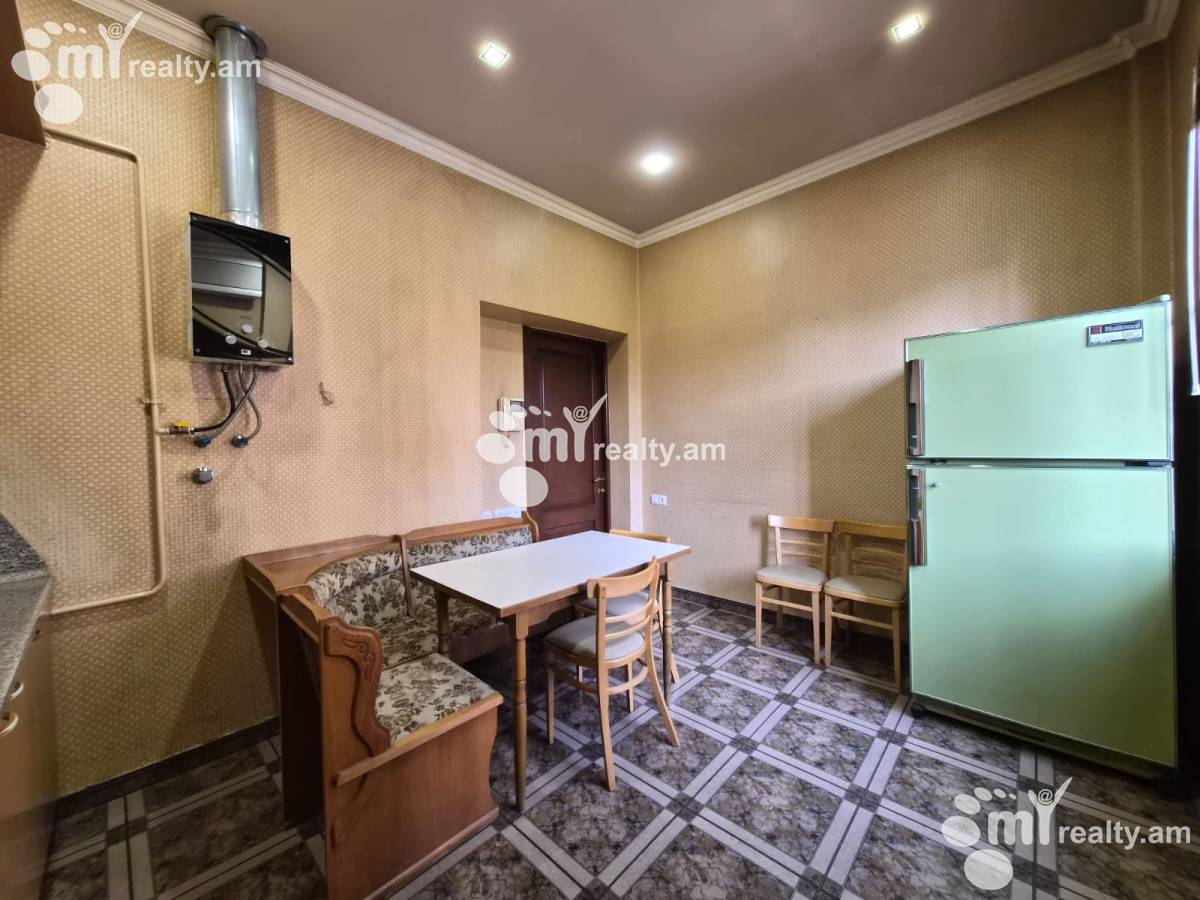 3 bedroom apartment for sale Vardanants St, Center Yerevan, 156126