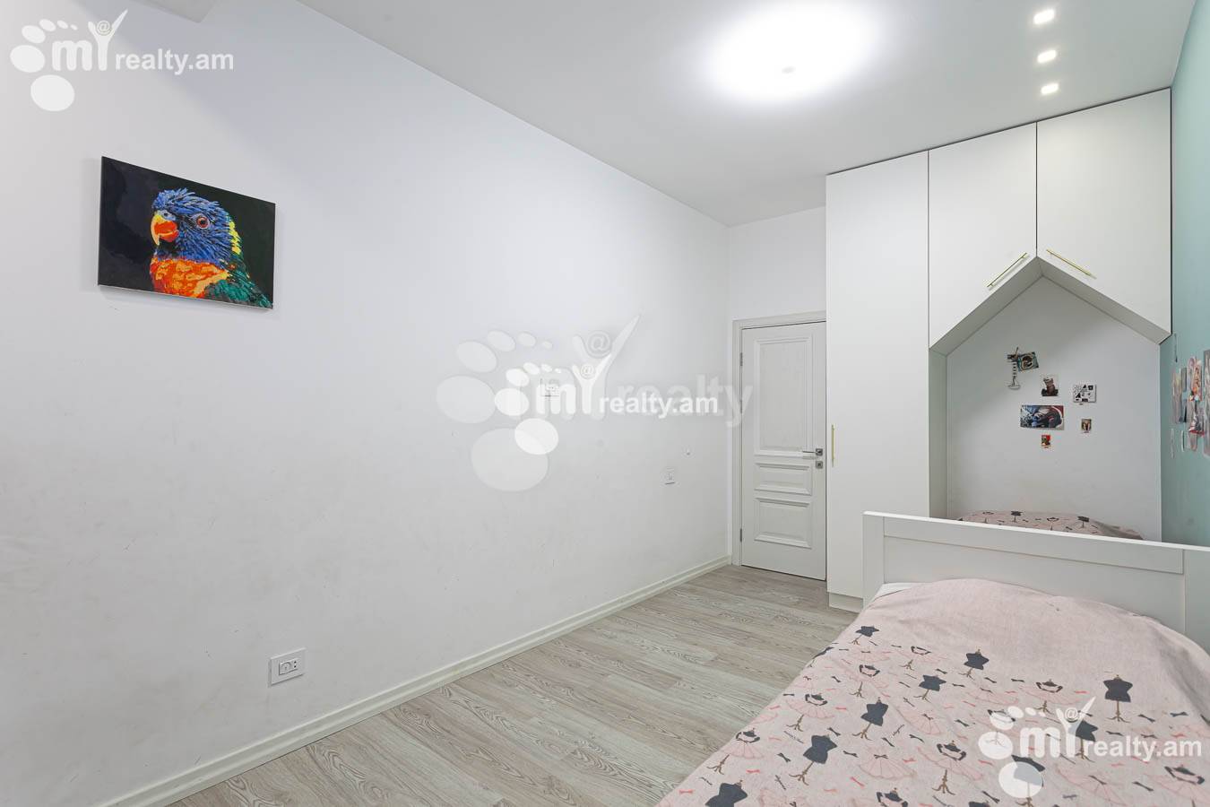 3 bedroom apartment for sale خیابان برادران اوربِلی, عربگیر ایروان, 154226