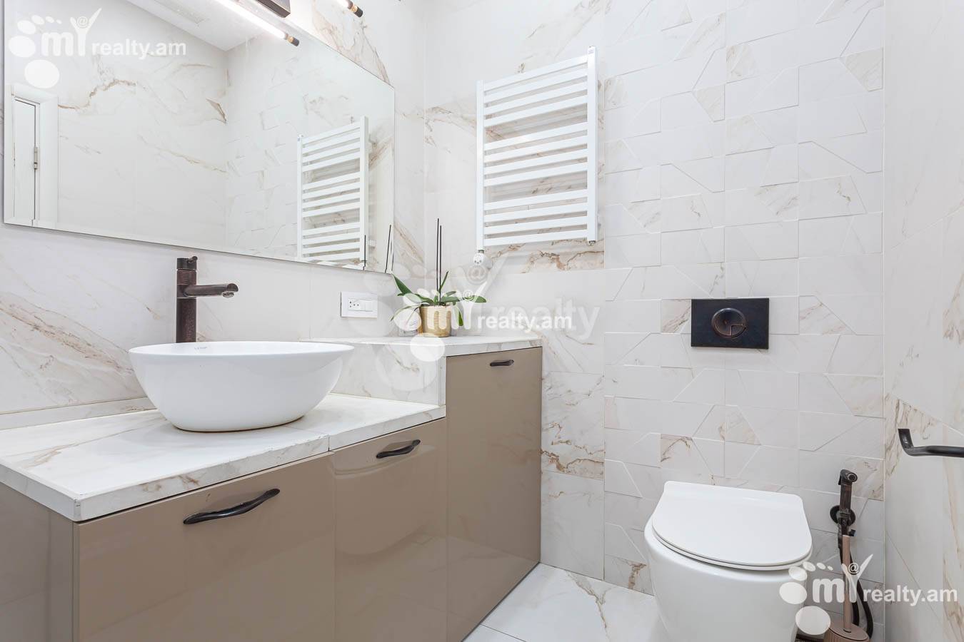 3 bedroom apartment for sale خیابان برادران اوربِلی, عربگیر ایروان, 154226