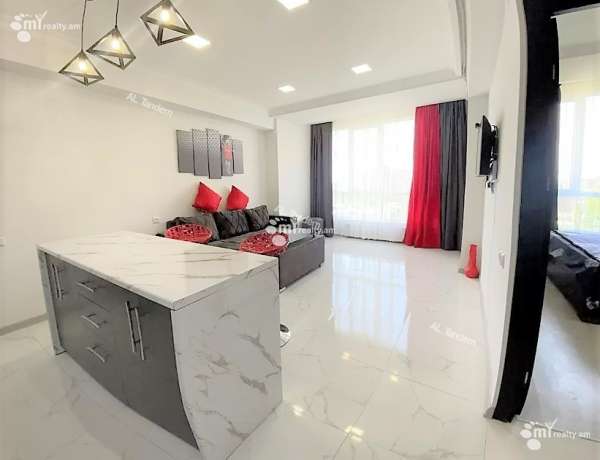 2-senyakanoc-bnakaran-vacharq-Yerevan-Center