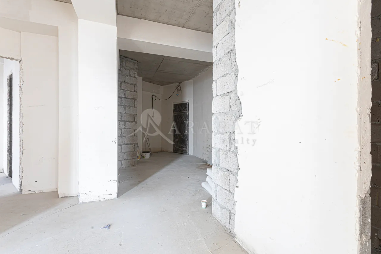 3 bedroom apartment for sale Antarayin St, Center Yerevan, 157900