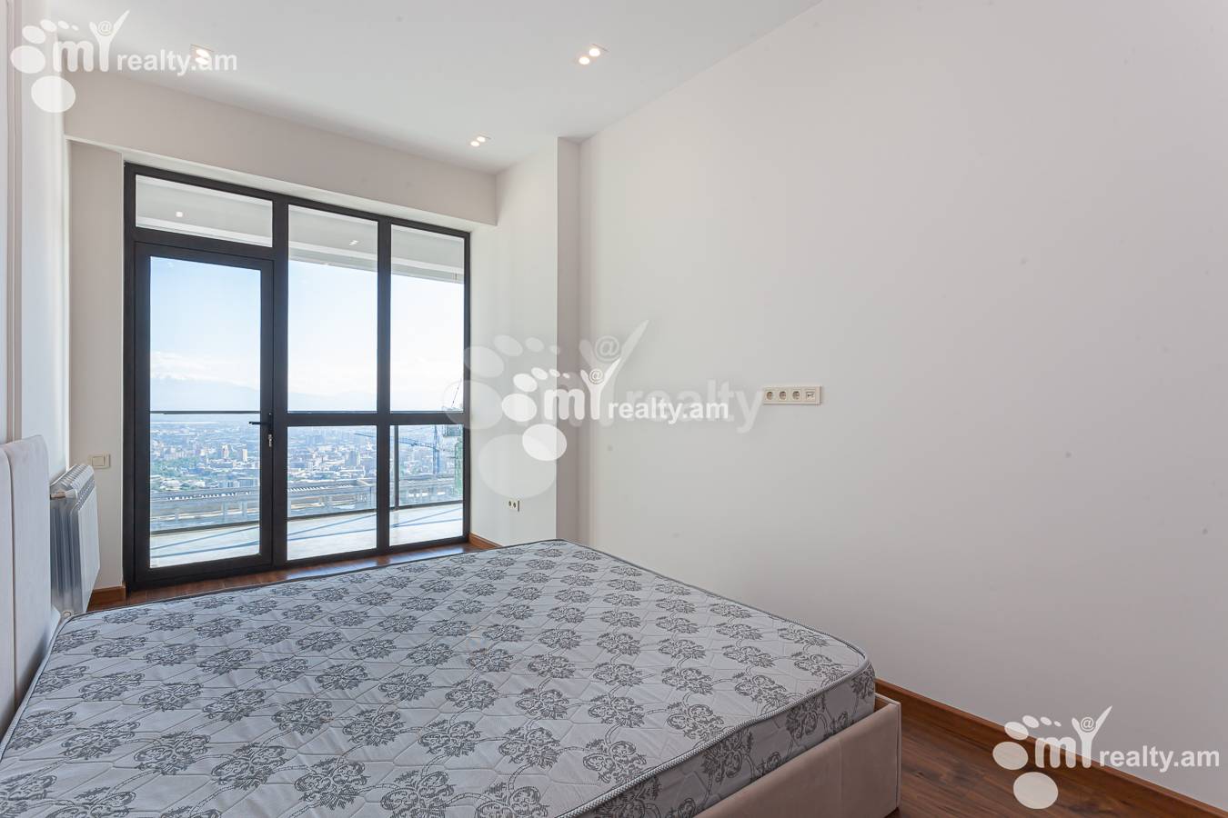 Купить 2 комнатную квартиру К. Улнеци ул., Канакер-Зейтун Ереван, 155392