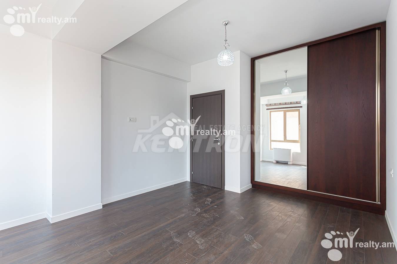 5 bedroom apartment for rent Leo St, Center Yerevan, 153083