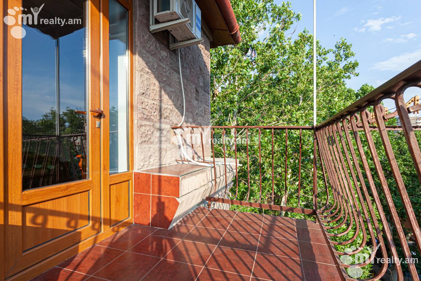 Снять 3 комнатную квартиру Байрон ул, Центр Ереван, 154243