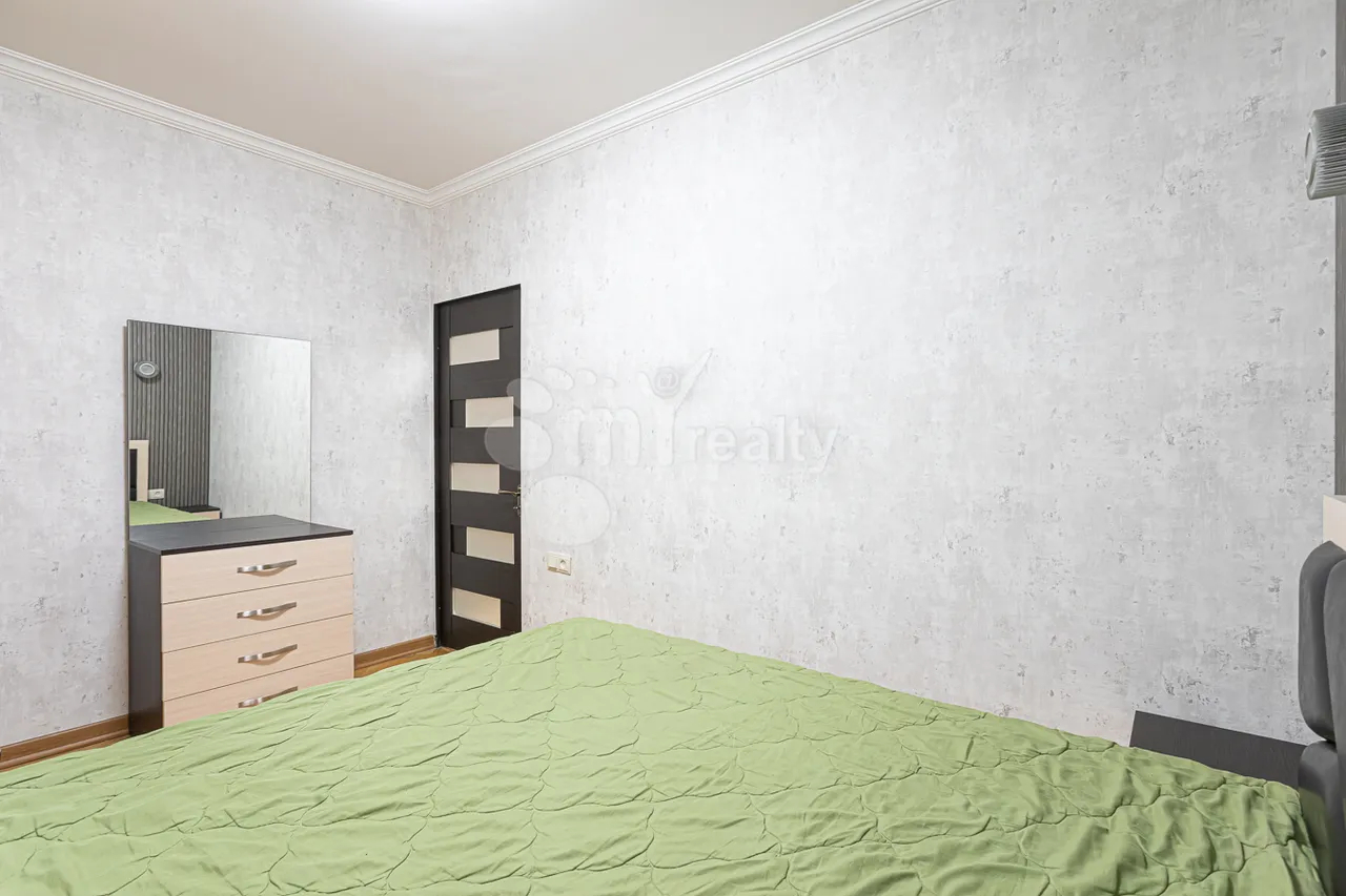 2 bedroom apartment for rent rue d'Abovyan, Center Yerevan, 159339