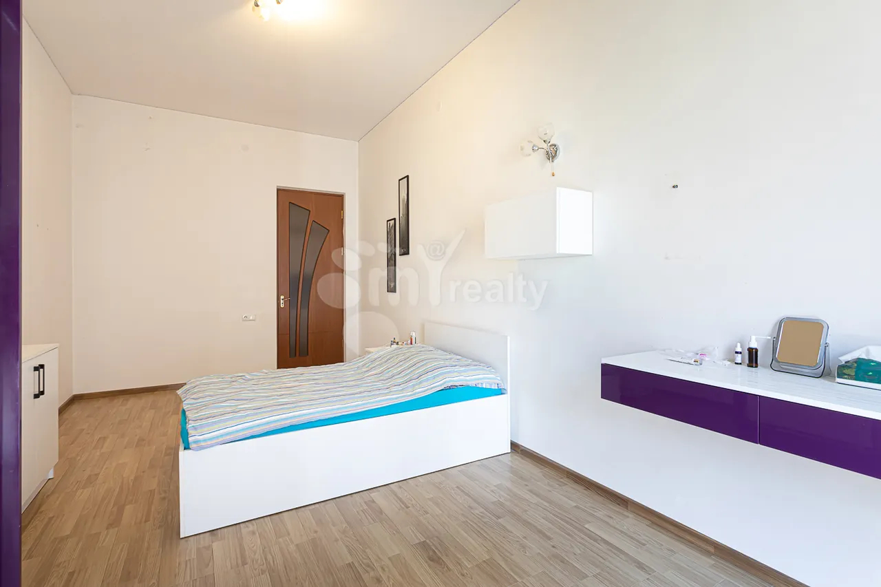 3 bedroom apartment for sale Aram St, Center Yerevan, 158034