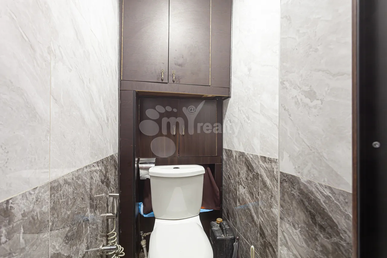 3 bedroom apartment for rent Mashtots Ave, Center Yerevan, 161482