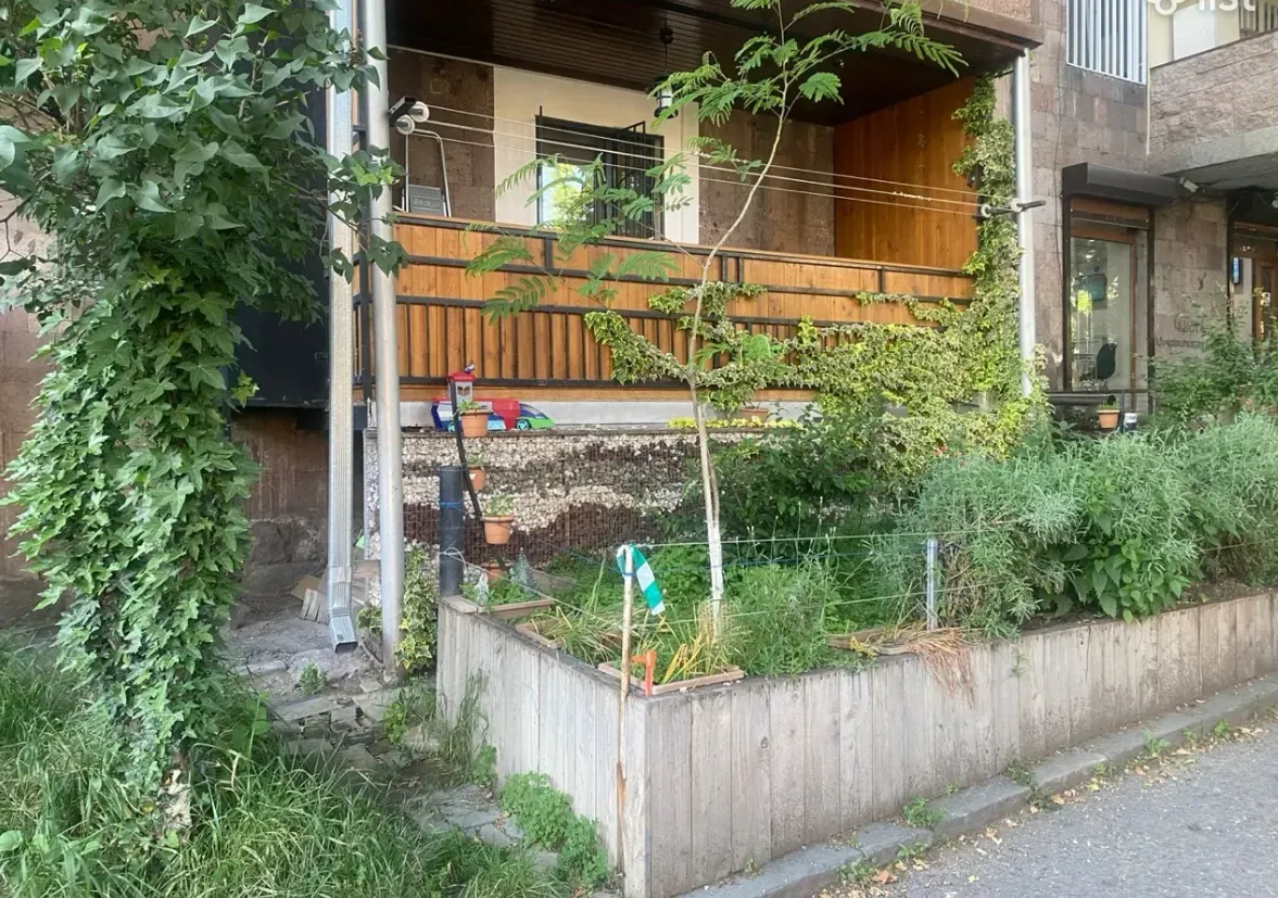 3 bedroom apartment for sale A. Khachatrian St, Arabkir Yerevan, 161819