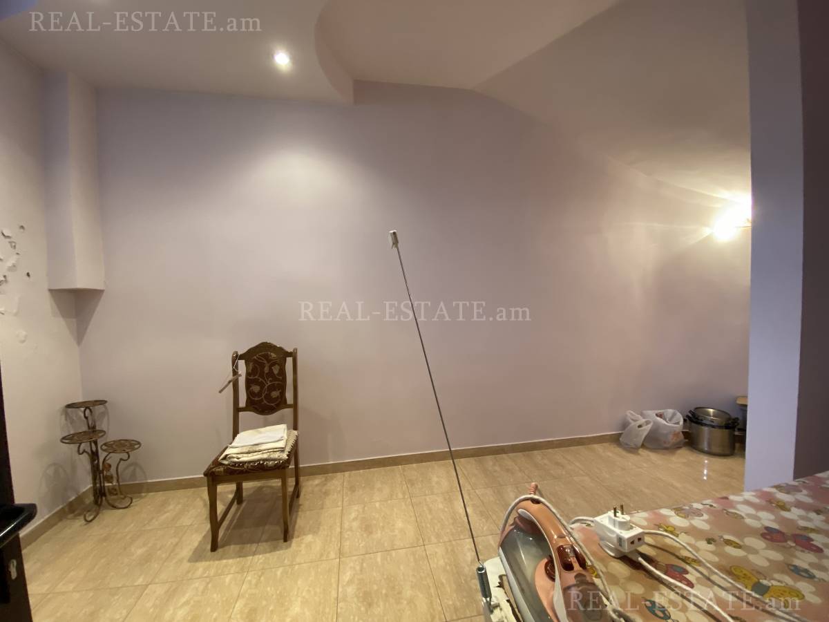 Купить дом Таиров ул., Центр Ереван, 118399