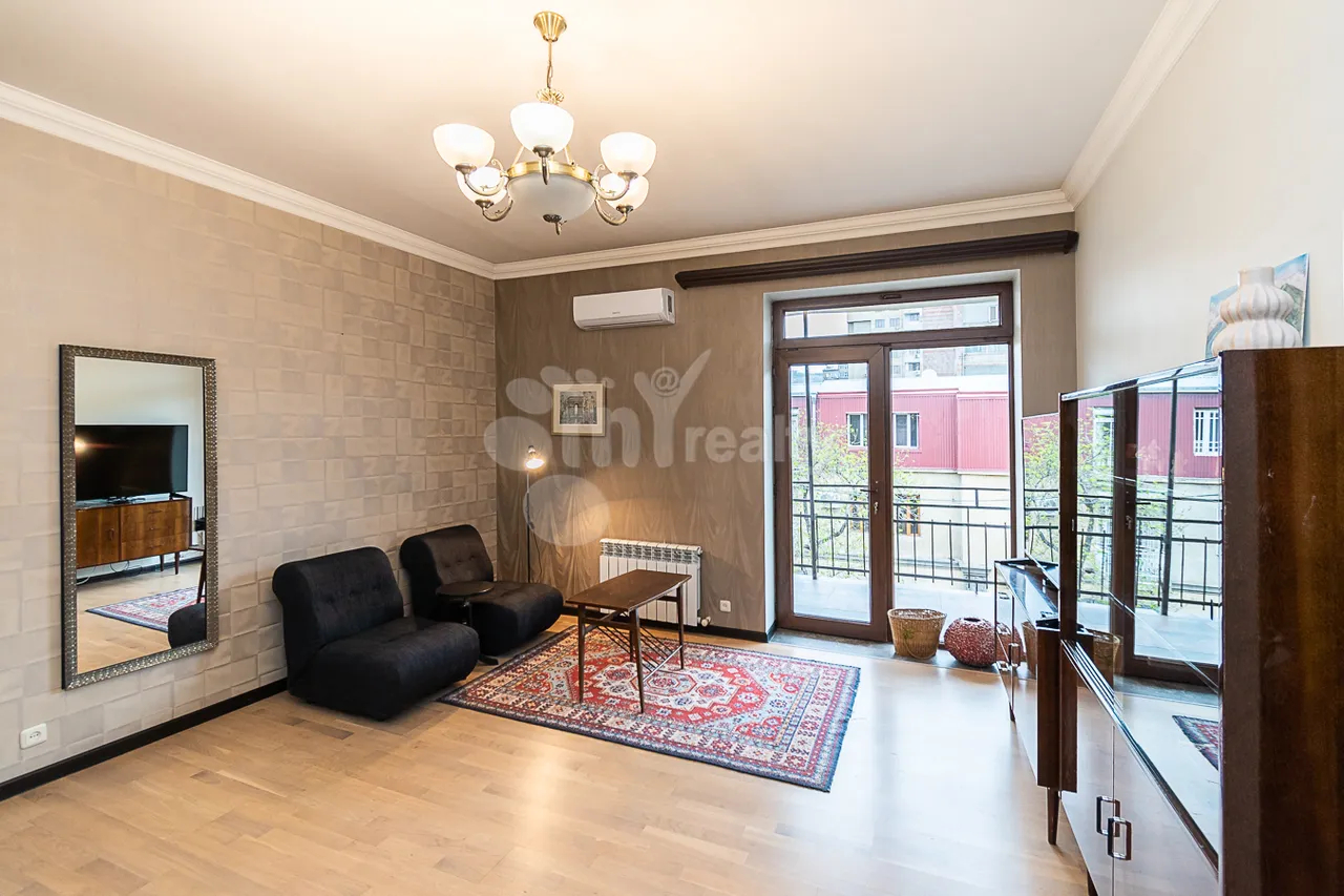 Купить 2 комнатную квартиру Пушкин ул, Центр Ереван, 160239