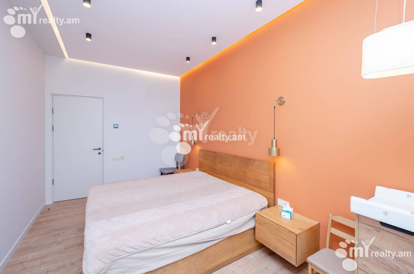 Купить 4 комнатную квартиру Нансен ул, Нор-Норк Ереван, 155753