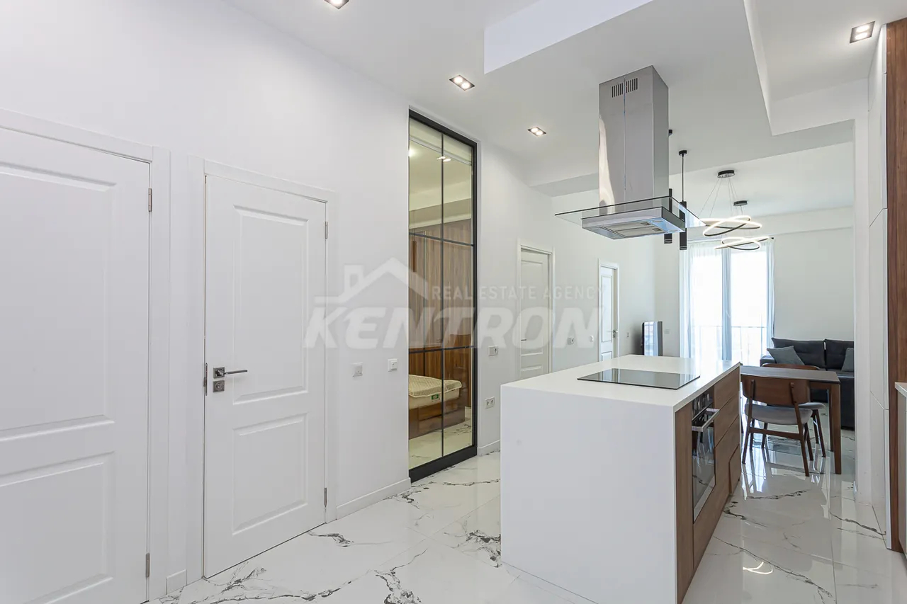 Снять 3 комнатную квартиру Антараин ул, Центр Ереван, 158596