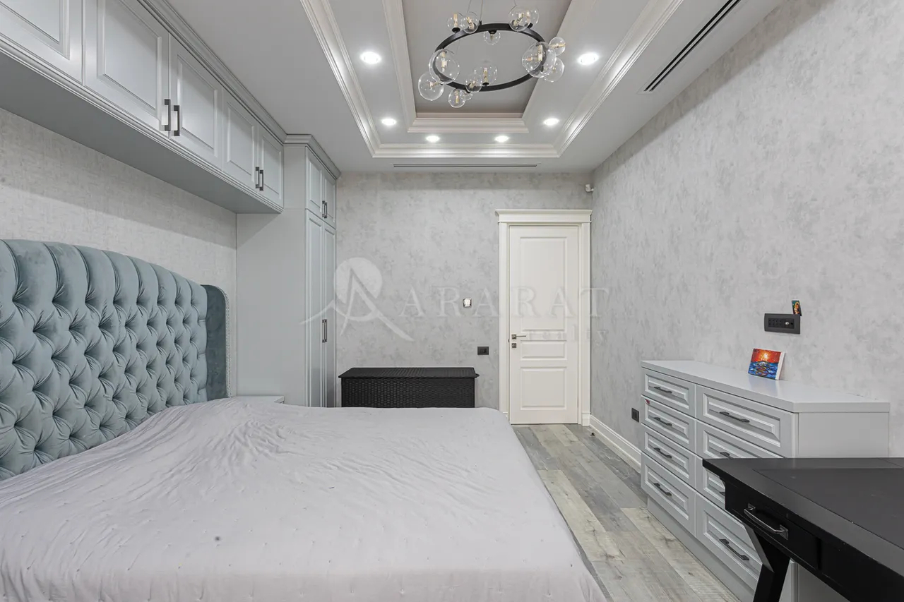 Снять 4 комнатную квартиру Арам ул, Центр Ереван, 159396