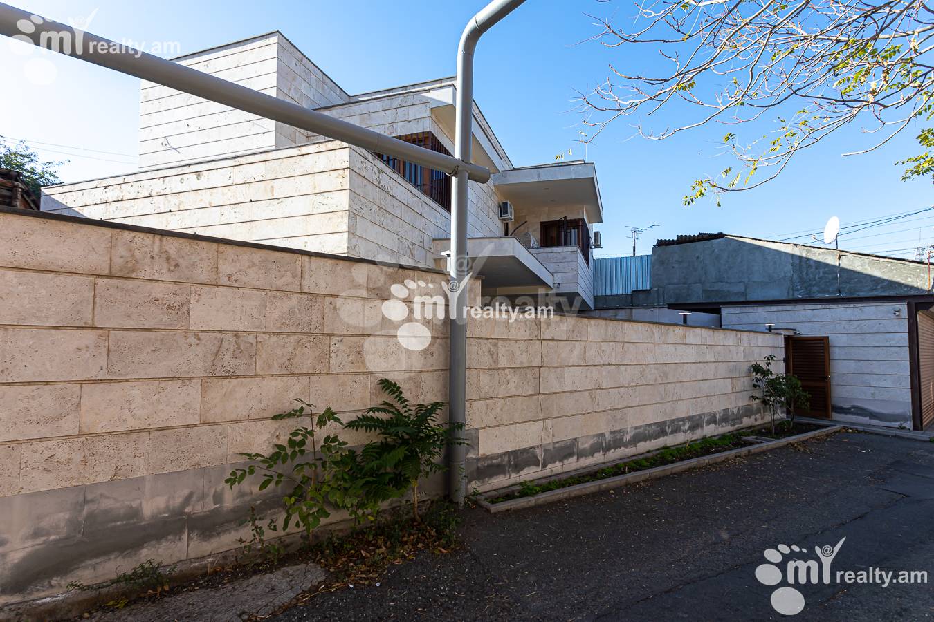 House for sale Lusinyants street, Center Yerevan, 157170