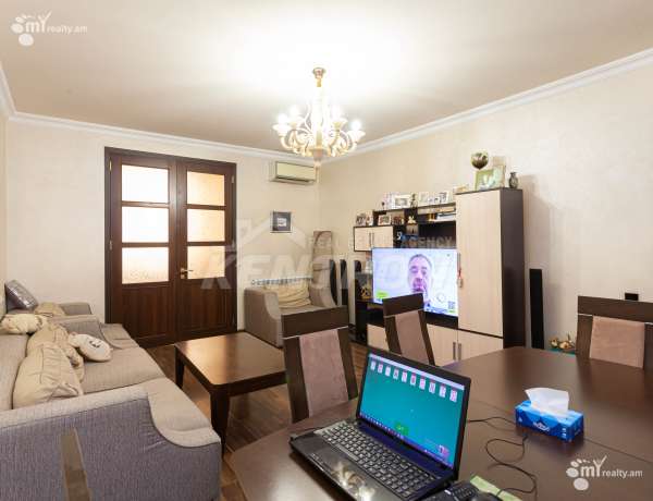 1-senyakanoc-bnakaran-vacharq-Yerevan-Center