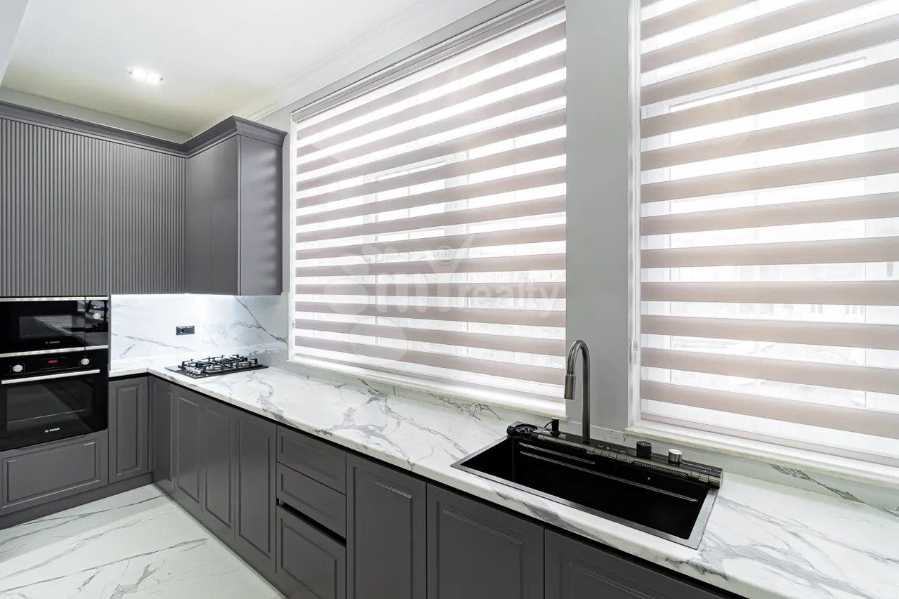 2 bedroom apartment for sale Hanrapetutyan St, Center Yerevan, 159834