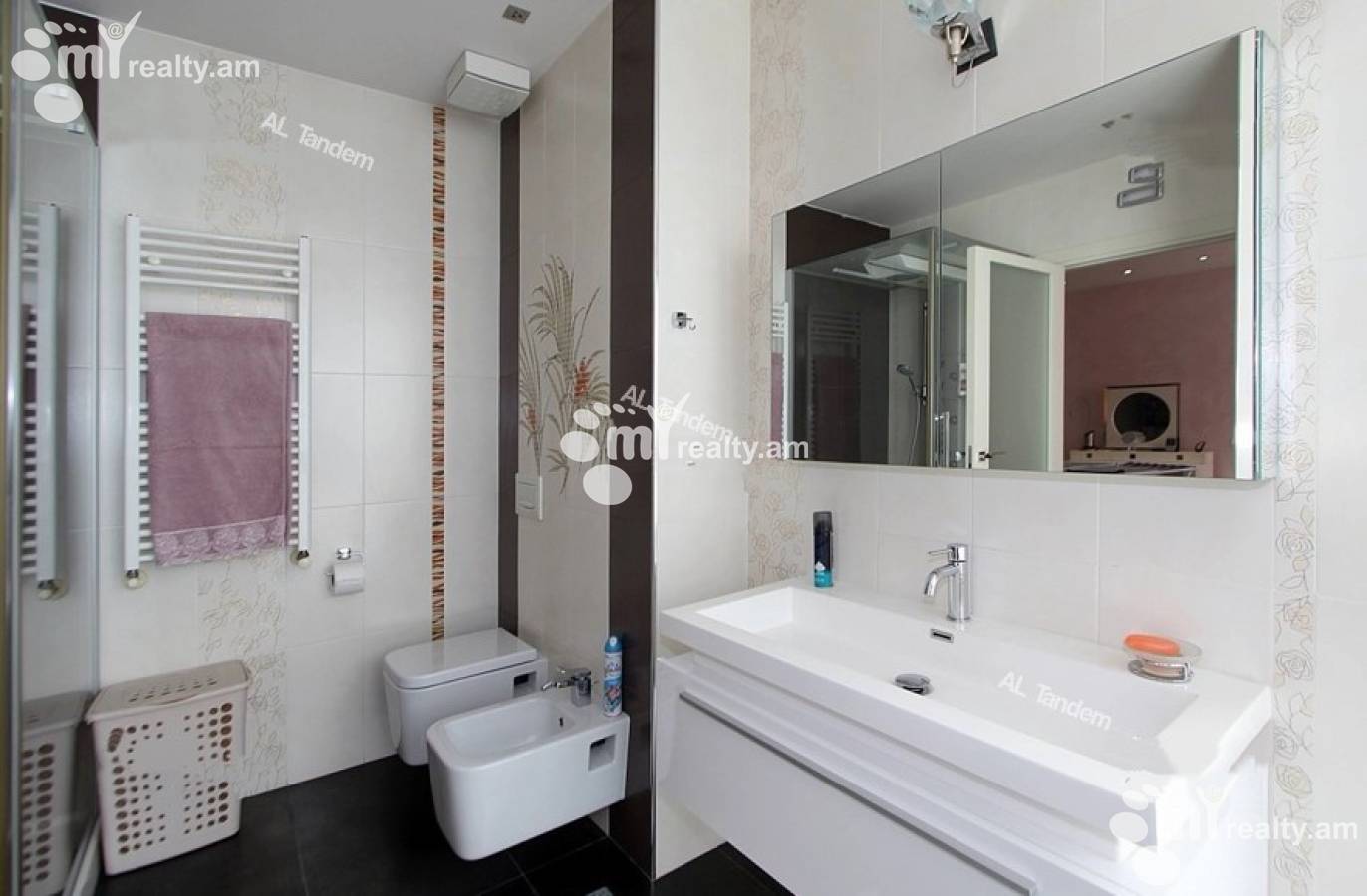 3 սենյականոց բնակարան վարձով Վ. Սարգսյան փող, Կենտրոն Երևան, 122599